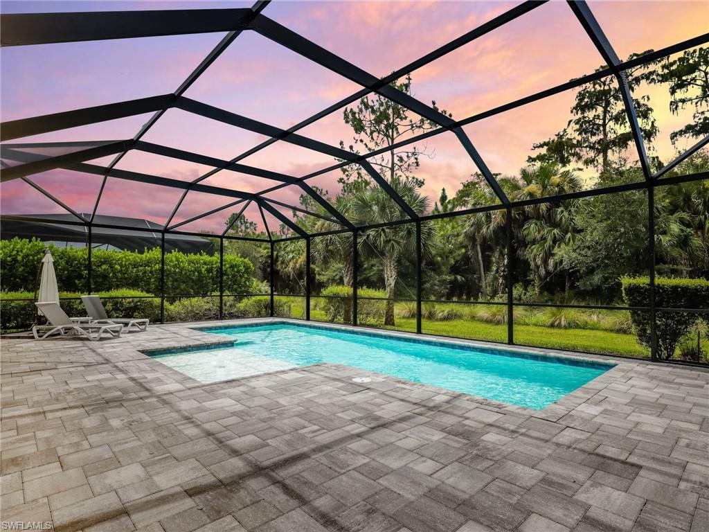 9487 Greyhawk Trl, Naples, FL 34120