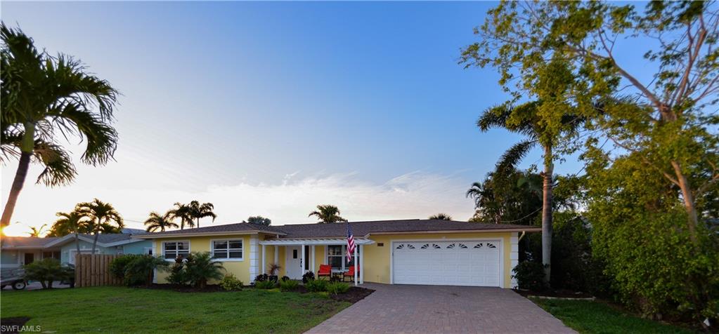 220 Albatross St, Fort Myers Beach, FL 33931 photo