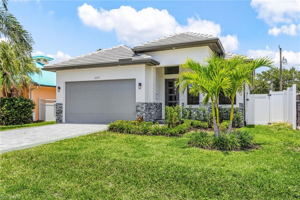 859 108 Ave, Naples, FL 34108 photo