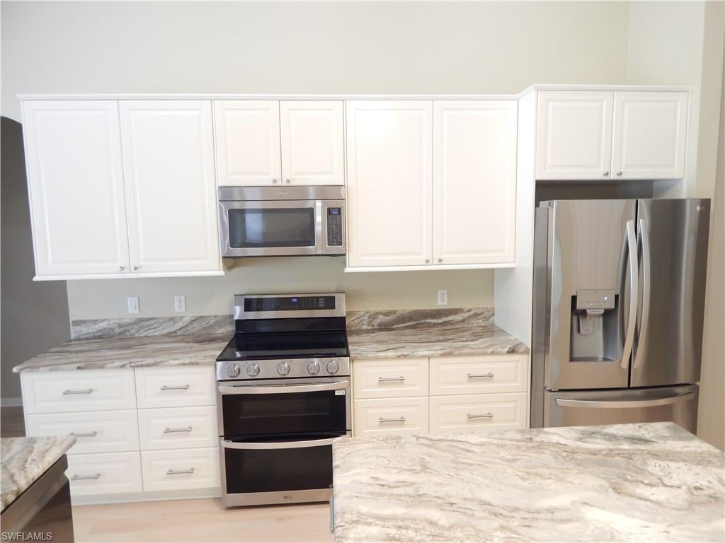 349 Sweet Bay Ln, Naples, FL 34119 photo