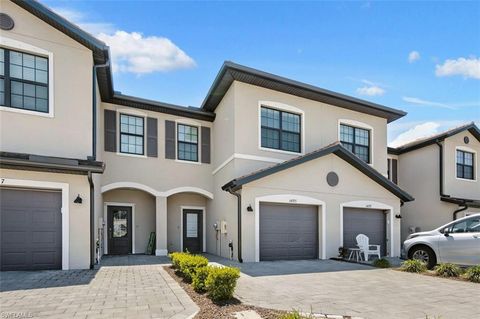 Townhouse in FORT MYERS FL 14195 Pine Lodge LN.jpg