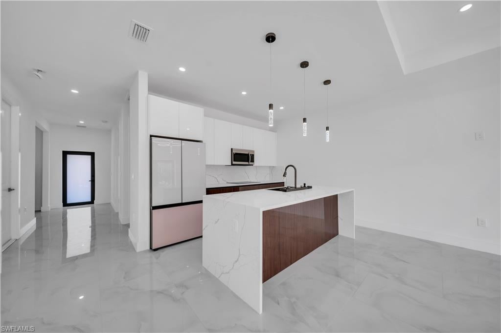 243 245 Greenbriar Blvd, Lehigh Acres, FL 33972 photo