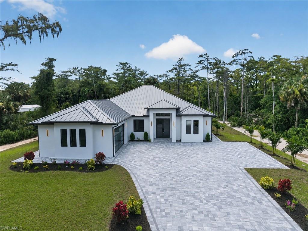 533 6 St, Naples, FL 34117 photo