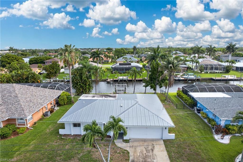 2031 SE 25 Ln, Cape Coral, FL 33904 photo