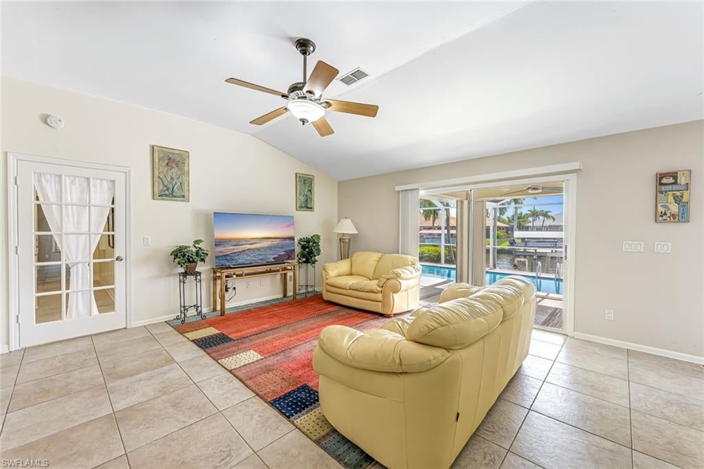 1303 SE 20 Ct, Cape Coral, FL 33990 photo