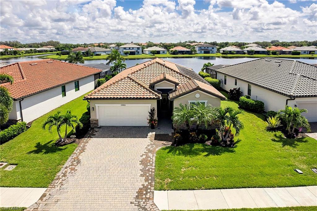 11921 Arbor Trace Dr, Fort Myers, FL 33913