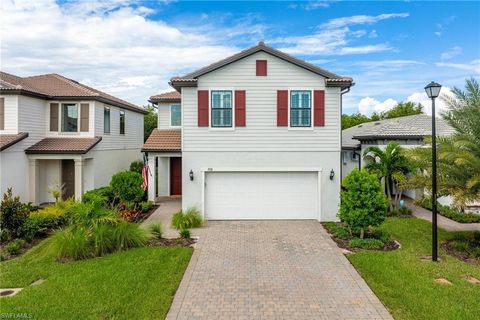 Single Family Residence in FORT MYERS FL 4768 Crested Eagle LN.jpg