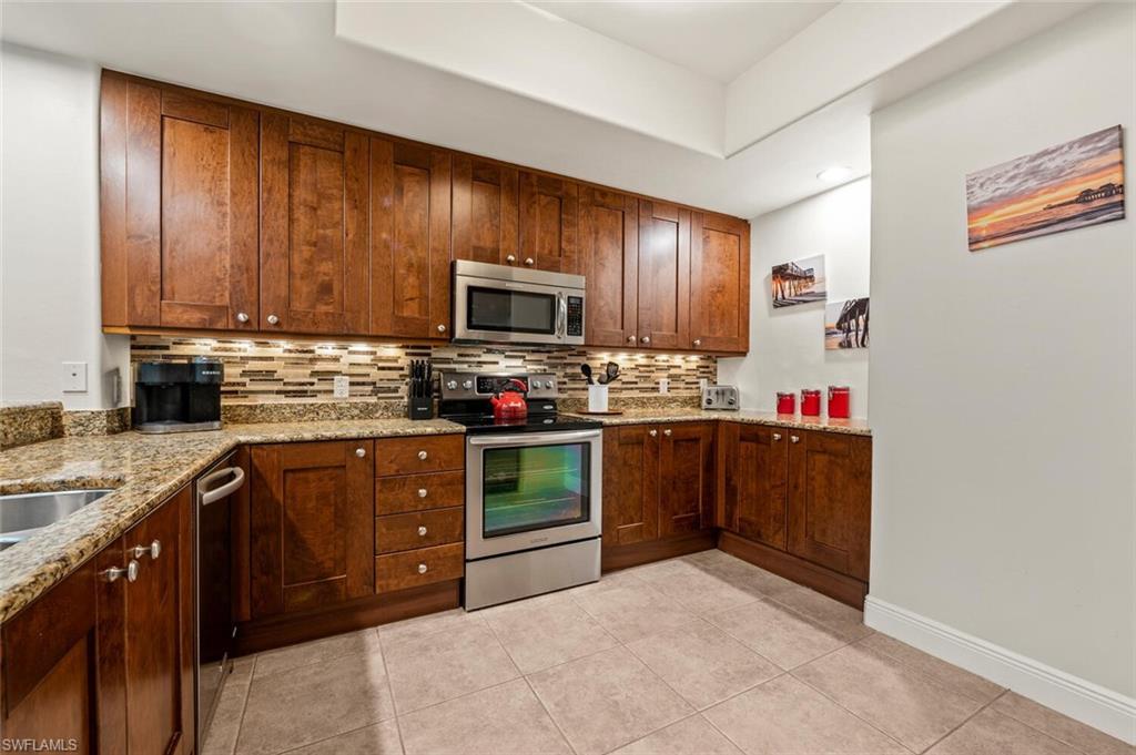 1035 Sandpiper St #F 104, Naples, FL 34102 photo