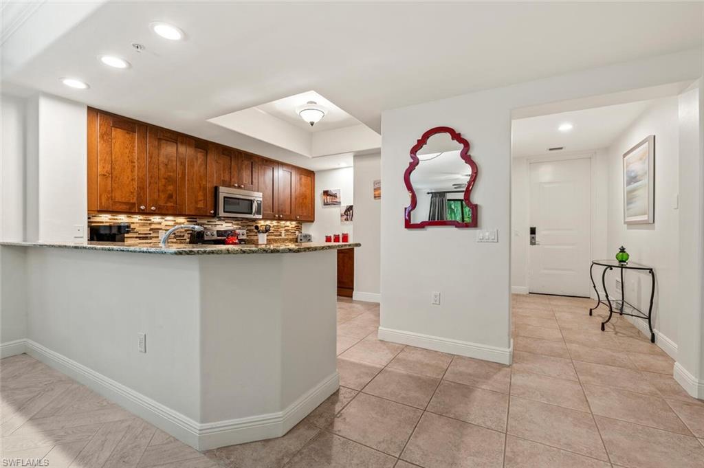 1035 Sandpiper St #F 104, Naples, FL 34102 photo