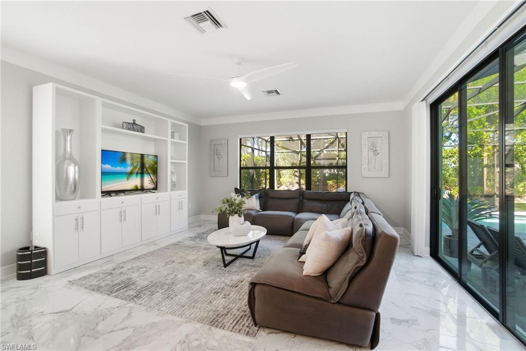 4654 Kensington Cir, Naples, FL 34119 photo