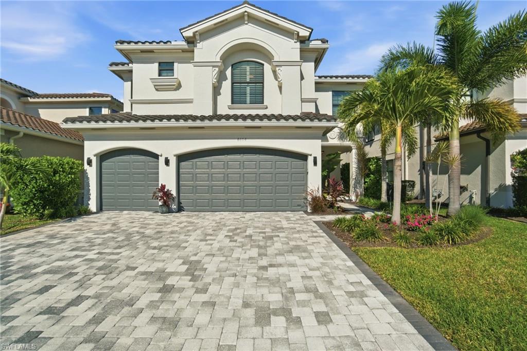 4654 Kensington Cir, Naples, FL 34119 photo