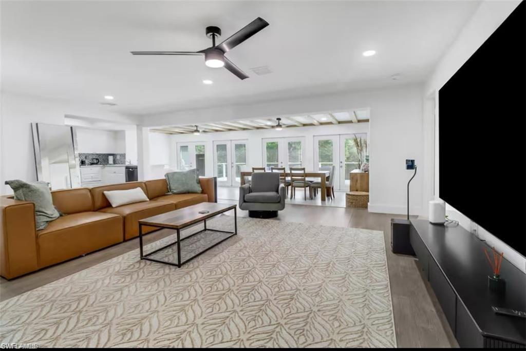 514 14 St, Naples, FL 34102 photo