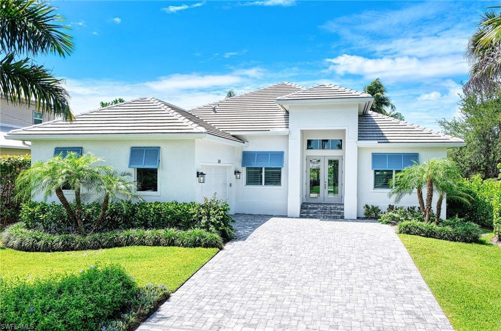 1114 6 Ln, Naples, FL 34102 photo