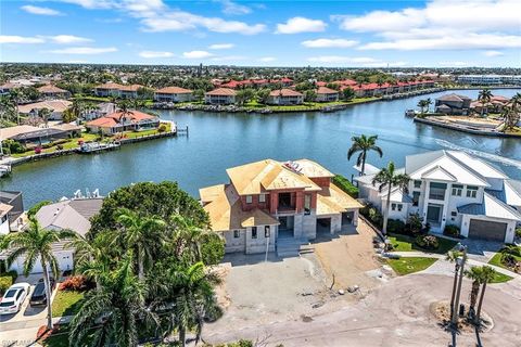 Single Family Residence in MARCO ISLAND FL 239 Bass CT.jpg