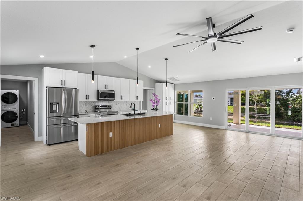 2210 2 Ave, Cape Coral, FL 33993
