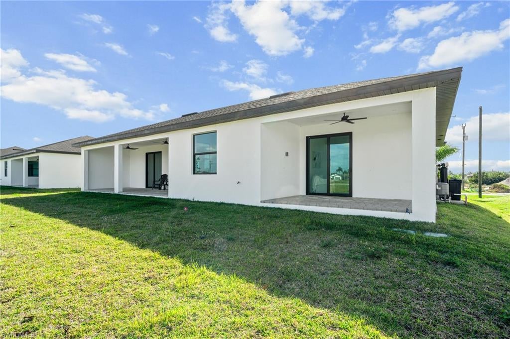 317 NE 15 Ter, Cape Coral, FL 33909 photo