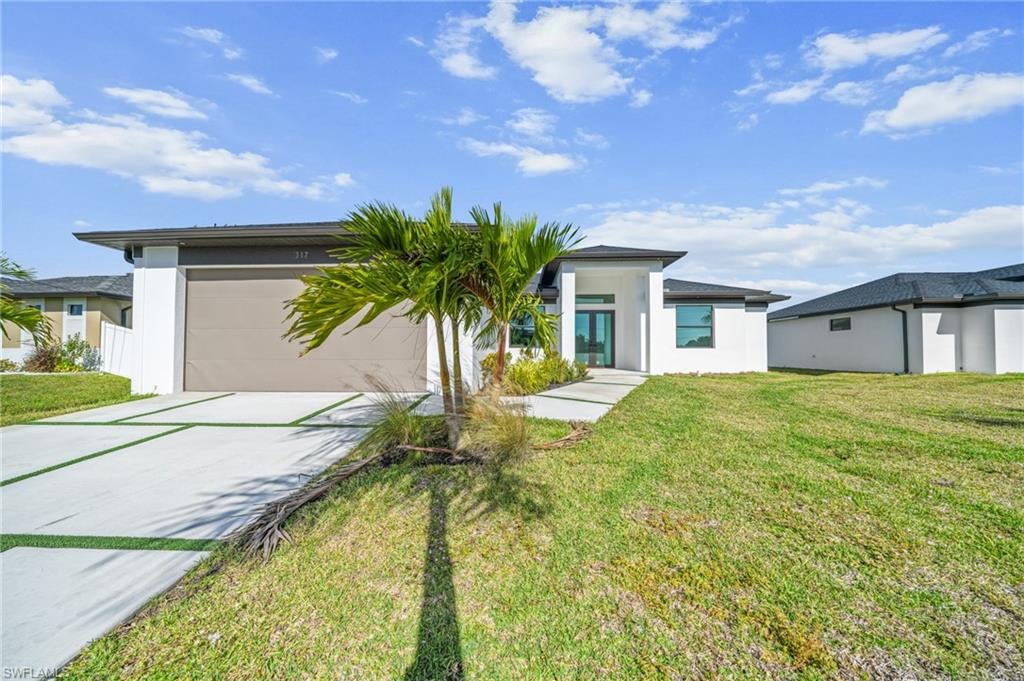 317 NE 15 Ter, Cape Coral, FL 33909 photo