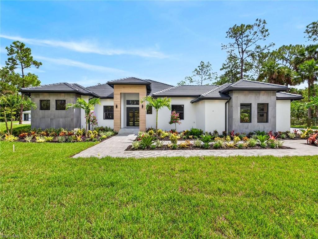 430 7 St, Naples, FL 34117 photo