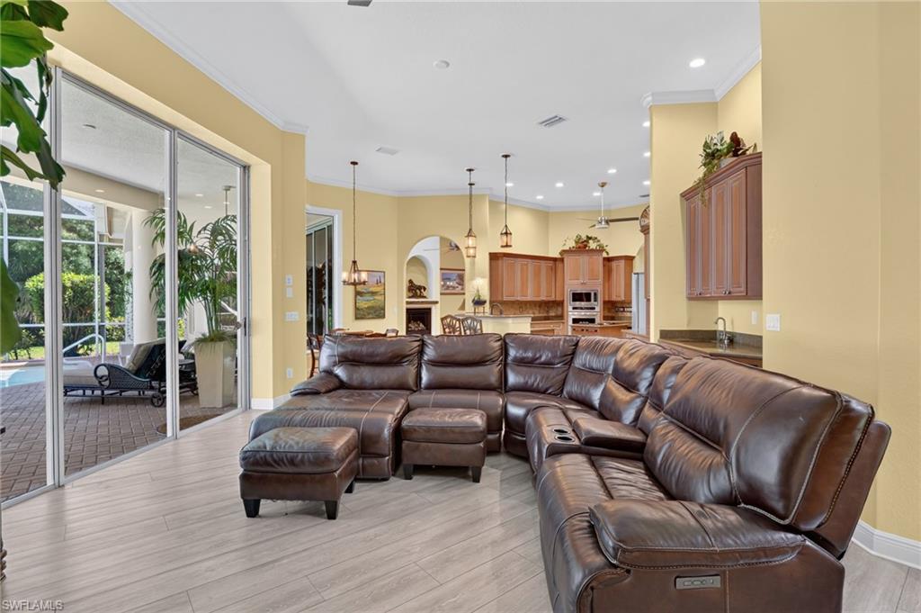 5771 Dogwood Way, Naples, FL 34116 photo