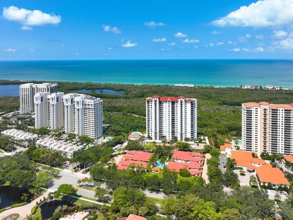 7225 Pelican Bay Blvd, Naples, FL 34108