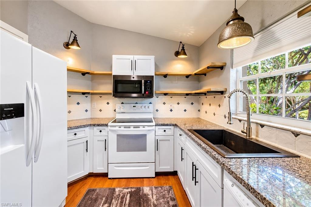 3795 Fieldstone Blvd #106, Naples, FL 34109 photo