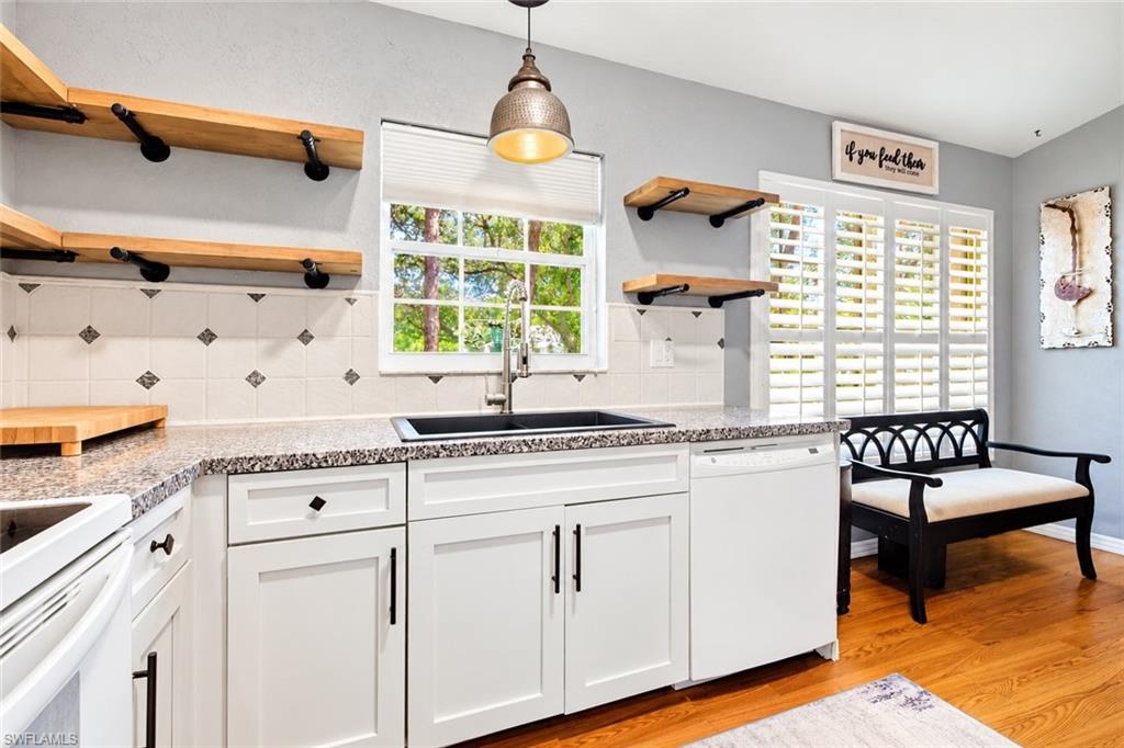 3795 Fieldstone Blvd #106, Naples, FL 34109 photo