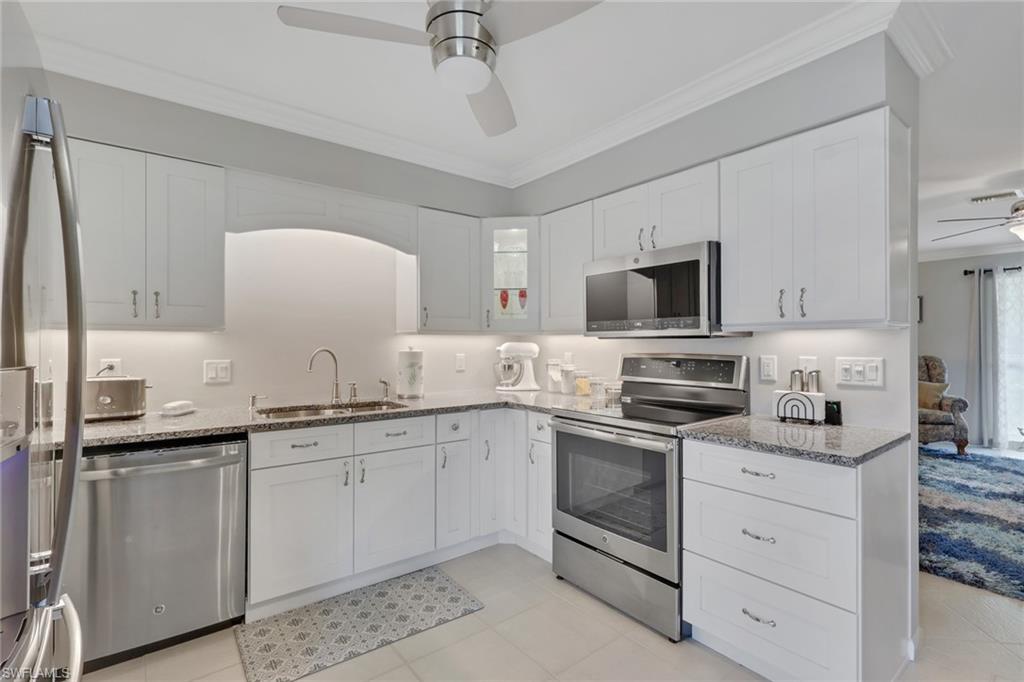 175 Crown Dr, Naples, FL 34110 photo