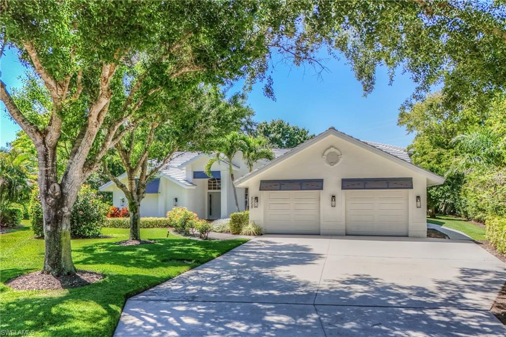 8058 Vera Cruz Way, Naples, FL 34109 photo