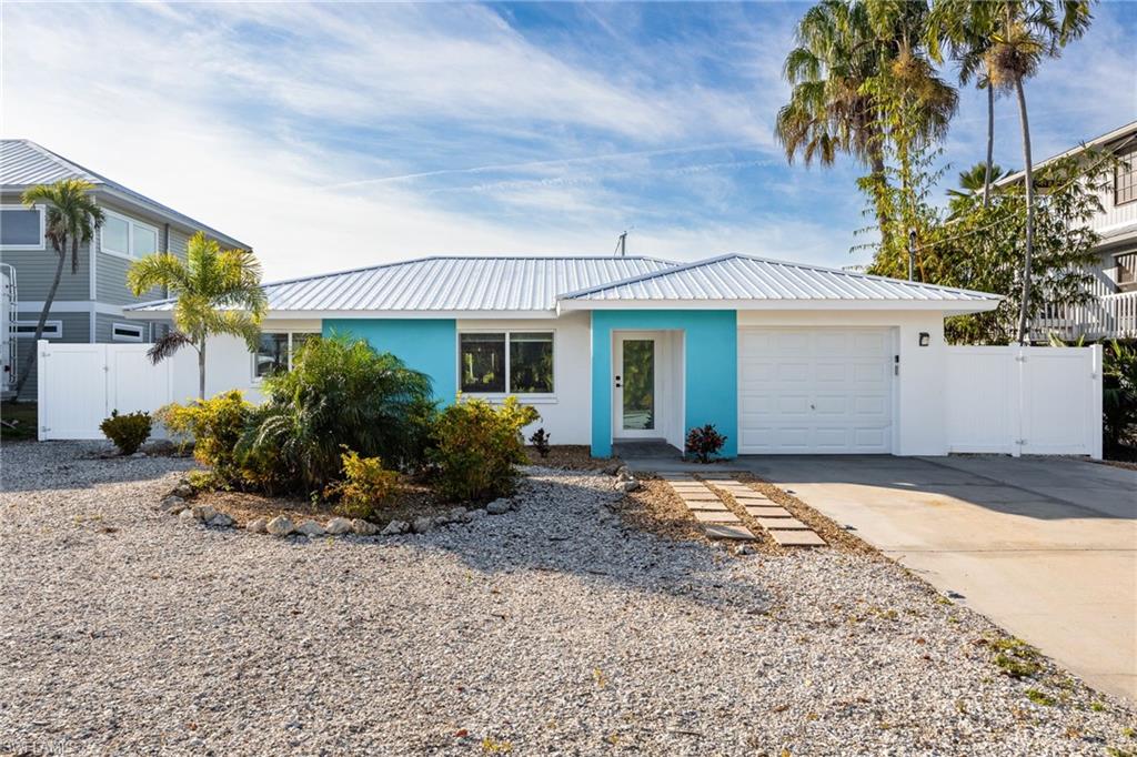 3571 Emerald Ave, Saint James City, FL 33956 photo