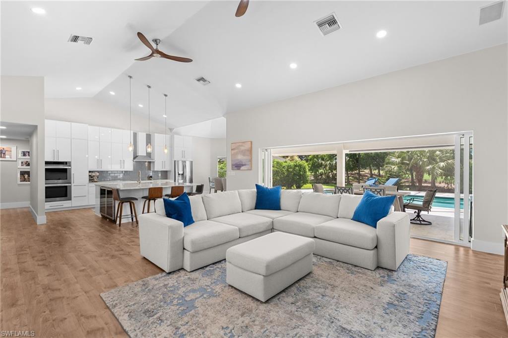245 Monterey Dr, Naples, FL 34119 photo