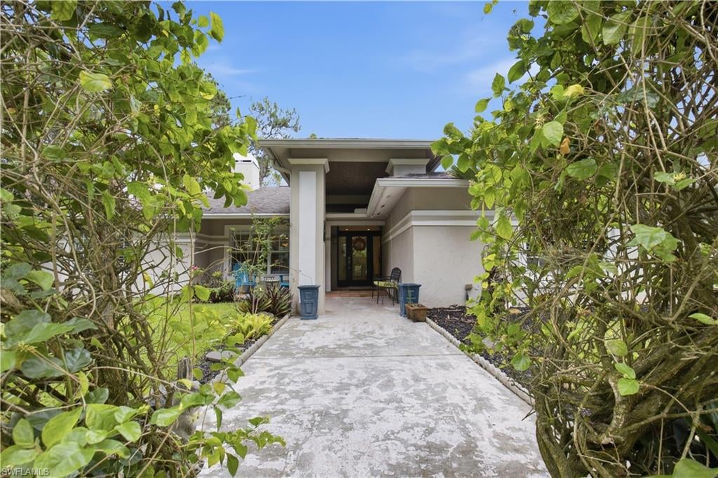 150 Logan Blvd, Naples, FL 34119 photo