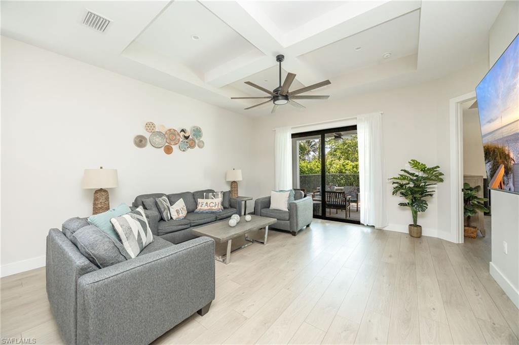 3552 Hibiscus Ave, Naples, FL 34104 photo