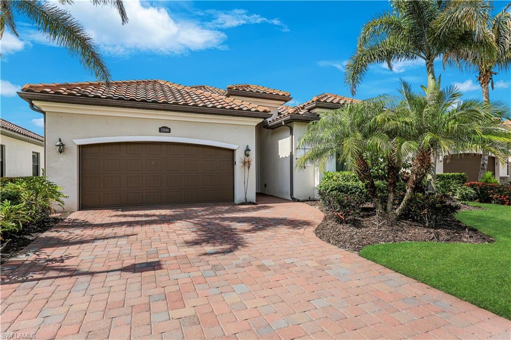 12840 Kinross Ln, Naples, FL 34120 photo