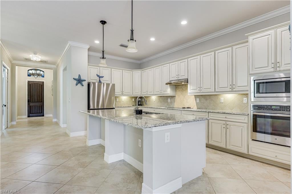 12840 Kinross Ln, Naples, FL 34120 photo