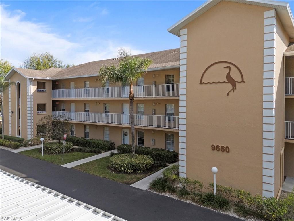 9660 Victoria Ln #206, Naples, FL 34109 photo