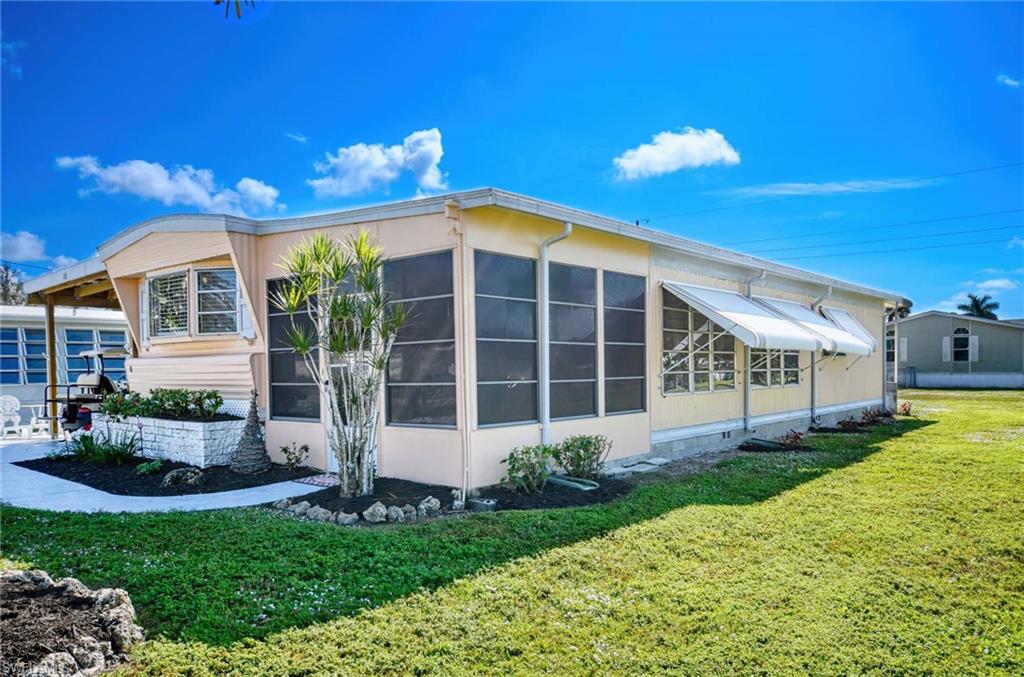 41 Sonderhen Dr, Naples, FL 34114