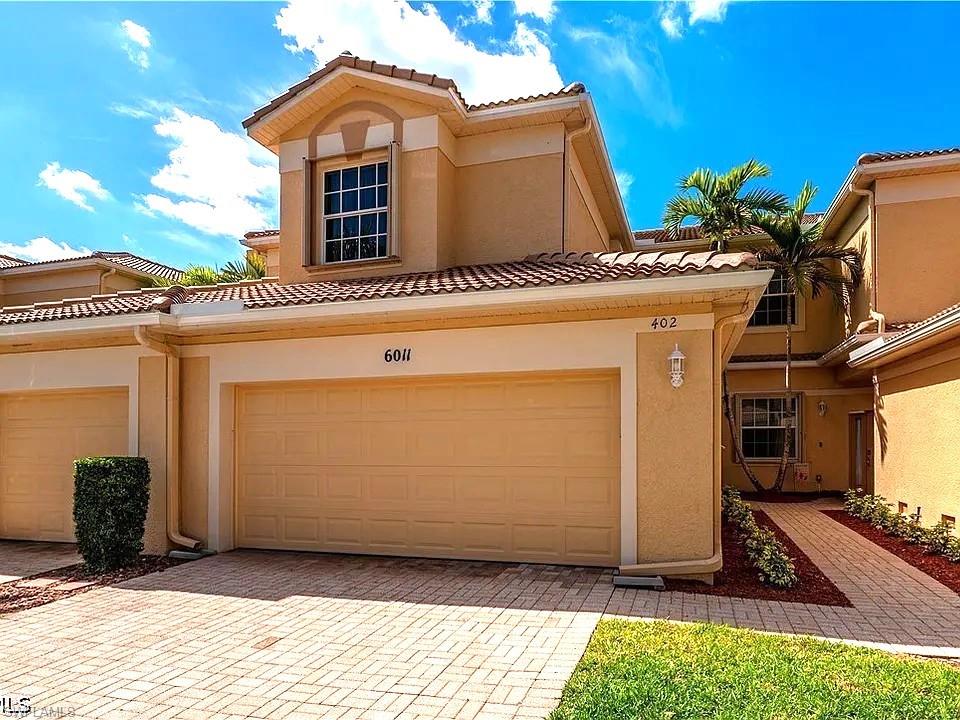 6011 Jonathans Bay Cir, Fort Myers, FL 33908