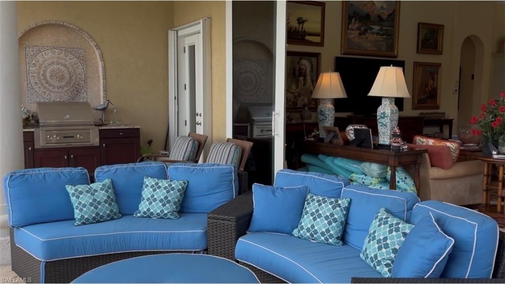 2633 Finchley Lane St, Naples, FL 34105 photo
