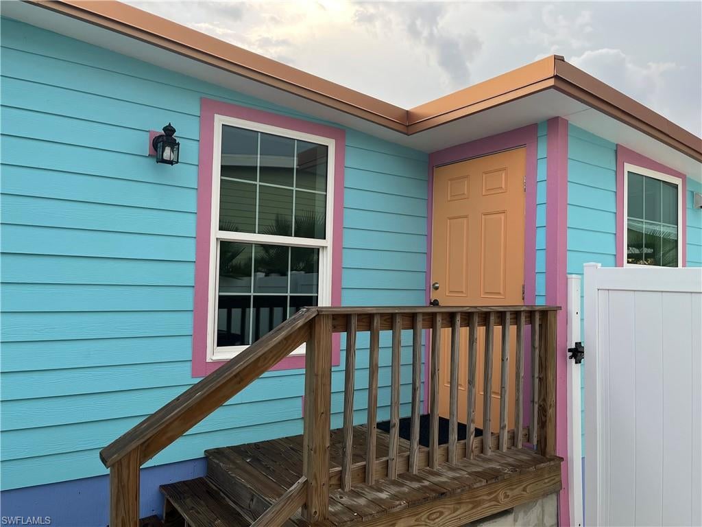4874 Pine Island Rd, Matlacha, FL 33993