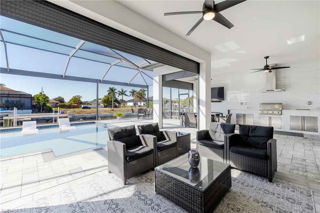 2524 SW 25 St, Cape Coral, FL 33914 photo