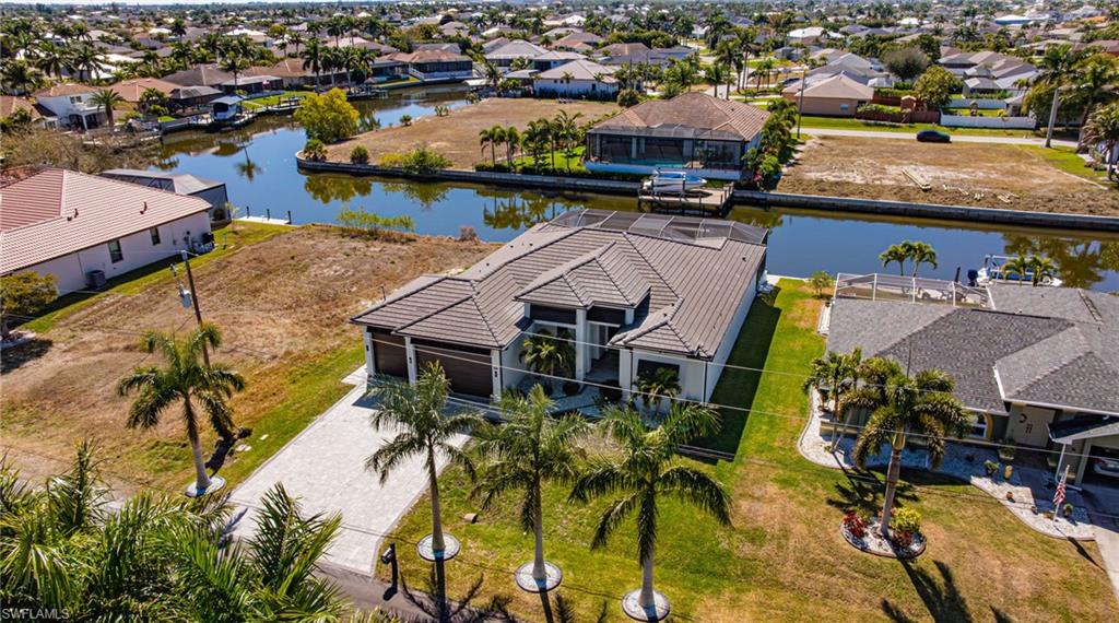 2524 25 St, Cape Coral, FL 33914