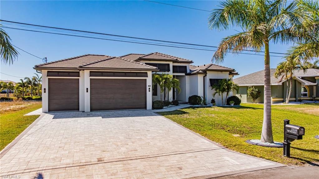 2524 SW 25 St, Cape Coral, FL 33914 photo