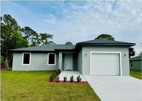 Single Family Residence in LEHIGH ACRES FL 1138 PISA ST.jpg