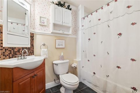 Single Family Residence in LEHIGH ACRES FL 201 Ivan AVE 31.jpg