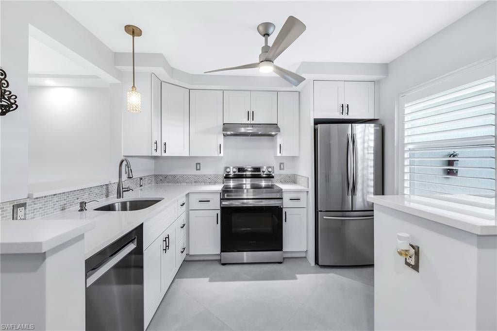 3055 Riviera Dr #102, Naples, FL 34103 photo