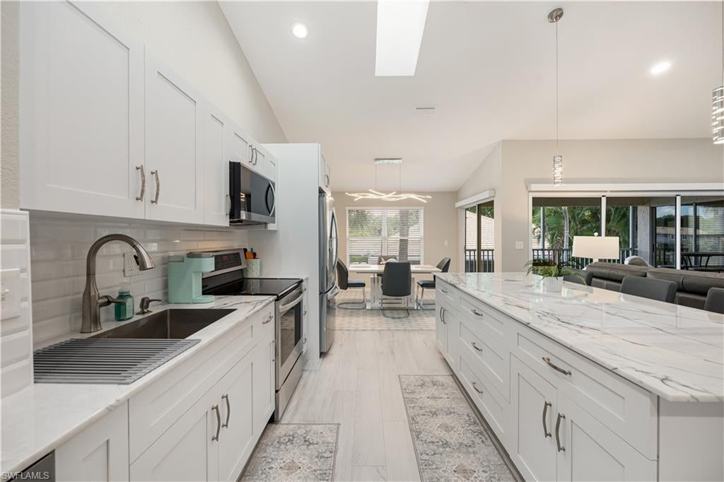 290 Emerald Bay Cir #L 5, Naples, FL 34110 photo