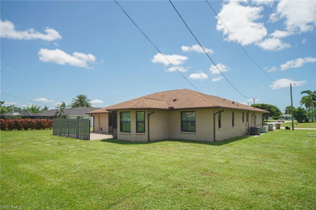 1301 SE 26 Ter, Cape Coral, FL 33904 photo