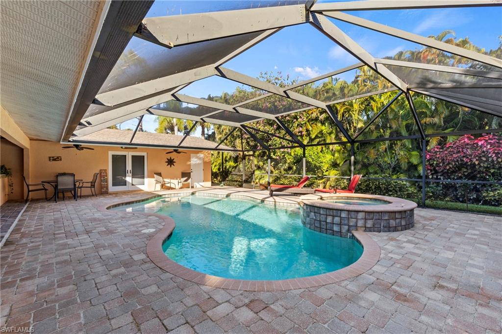 2569 Outrigger Ln, Naples, FL 34104 photo
