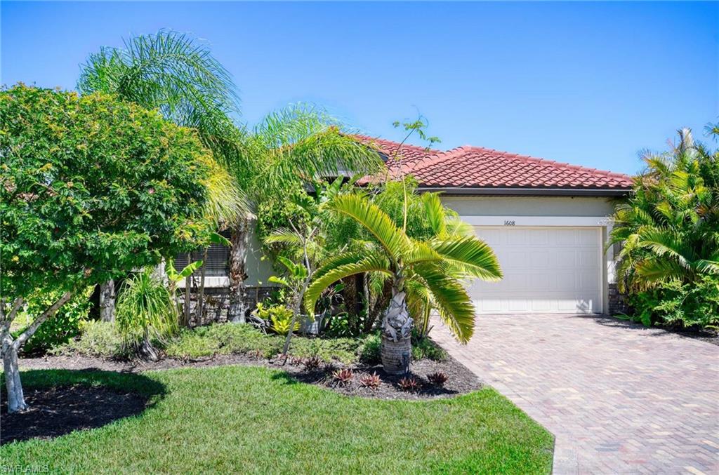 1608 Vizcaya Ln, Naples, FL 34113 photo