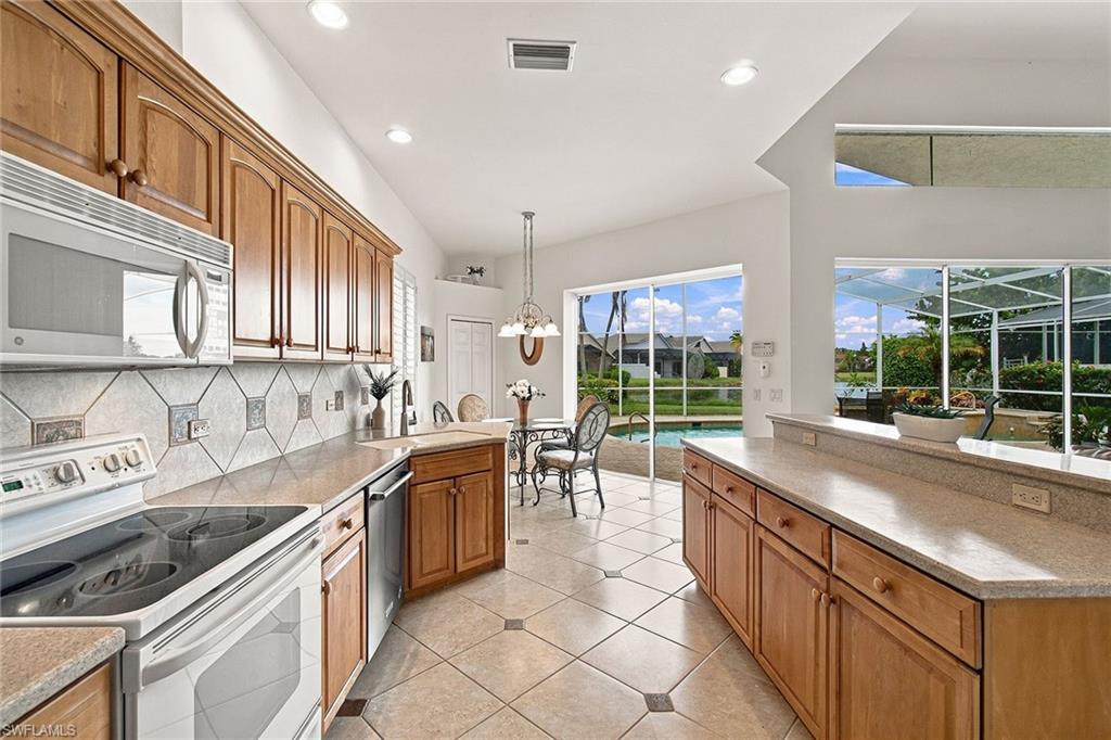 28522 Highgate Dr, Bonita Springs, FL 34135 photo